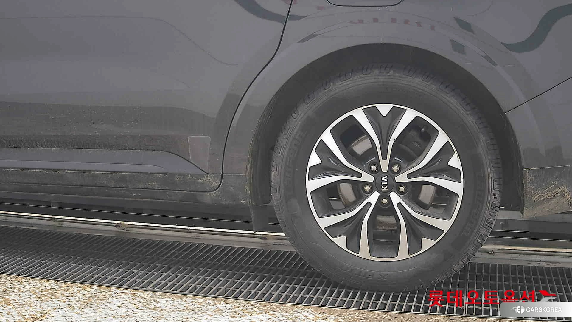 Kia Carnival id 3888420 из Кореи 14