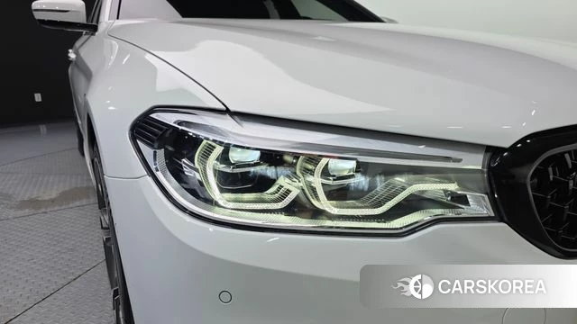 BMW 5 Series (G30) id 4742365 из Кореи 14