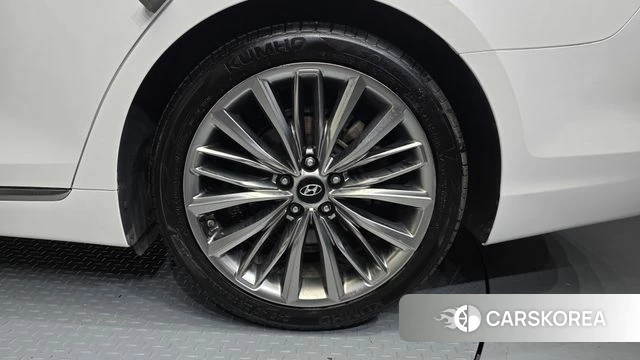 Hyundai Grandeur IG id 4305016 из Кореи 14
