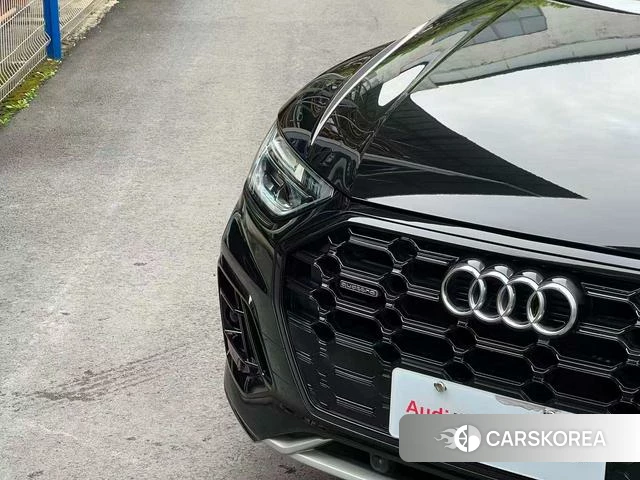 Audi Q5L id 4215010 из Китая 14