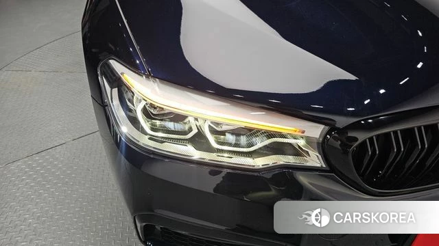 BMW 5 Series (G30) id 4722113 из Кореи 14