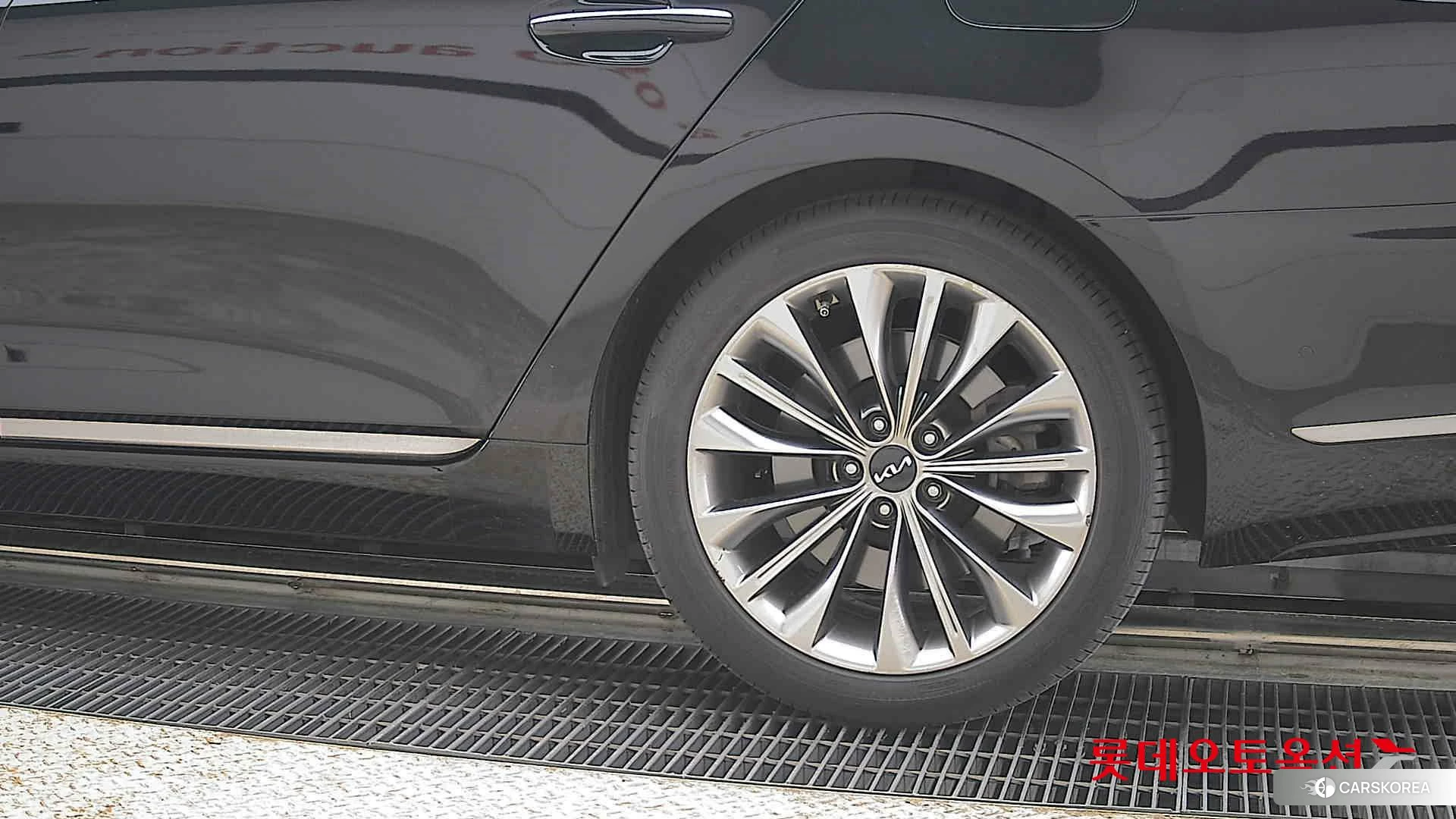 Kia K9 id 4347382 из Кореи 14