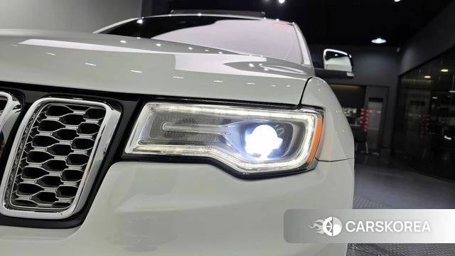 Jeep Grand Cherokee id 4416711 из Кореи 14