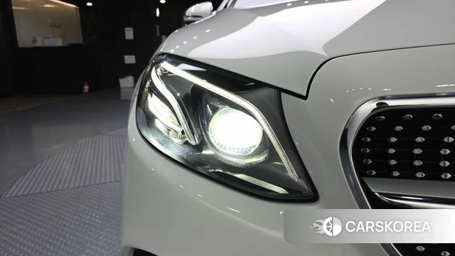 Mercedes-Benz E-Class W213 id 4642802 из Кореи 14