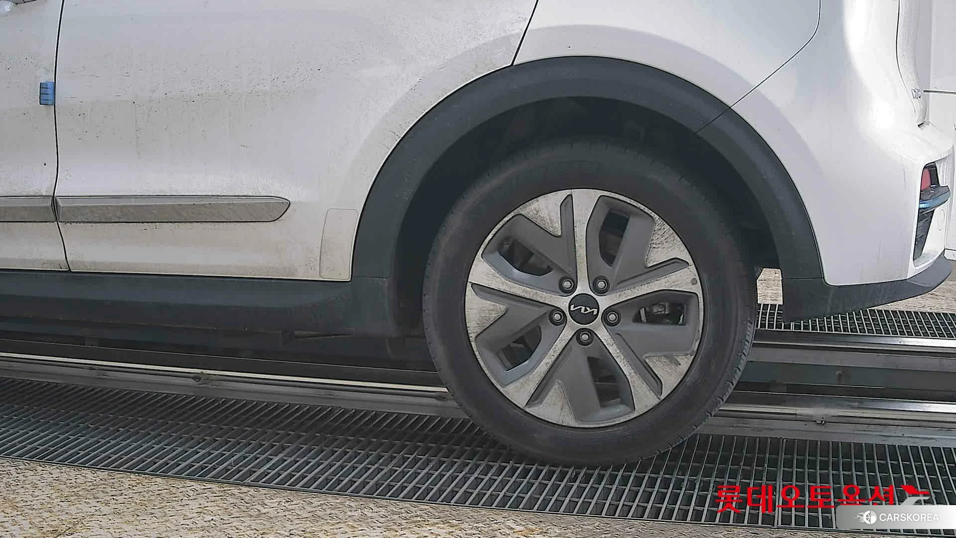 Kia Niro EV id 3888421 из Кореи 14