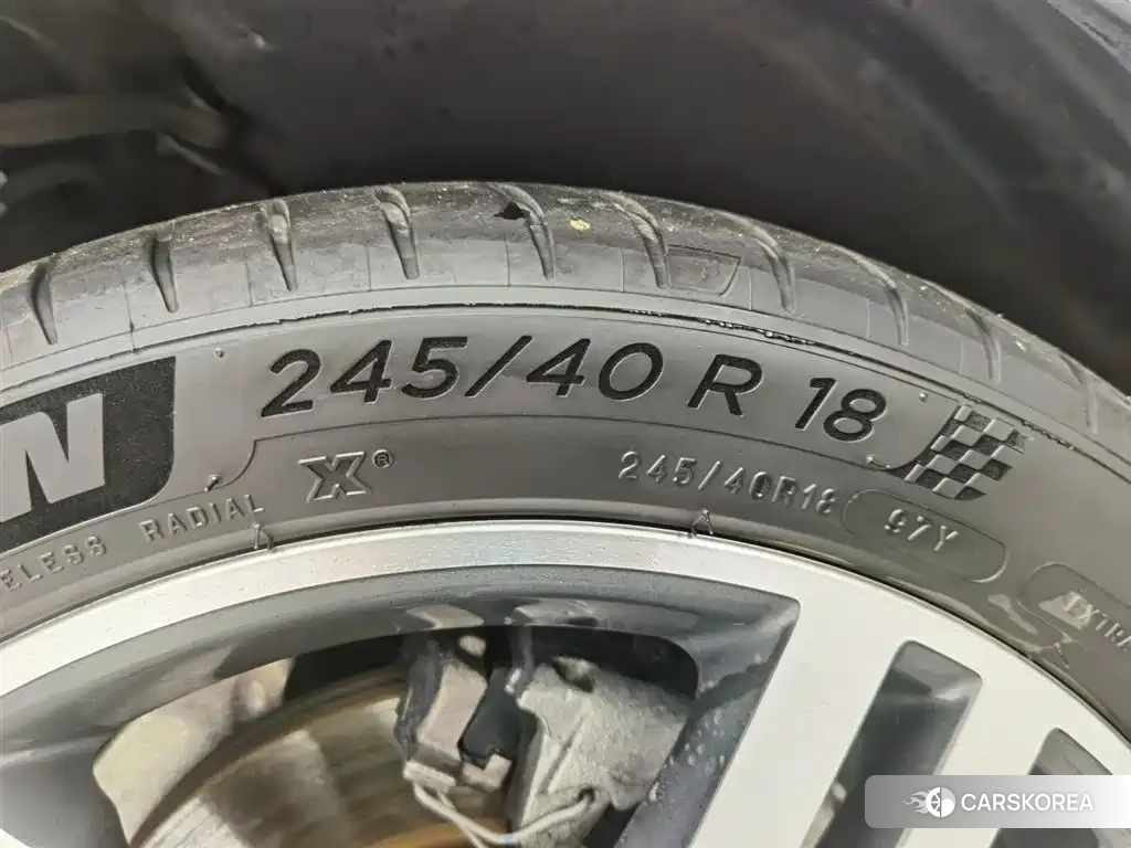 Audi A4L id 4655137 из Китая 14