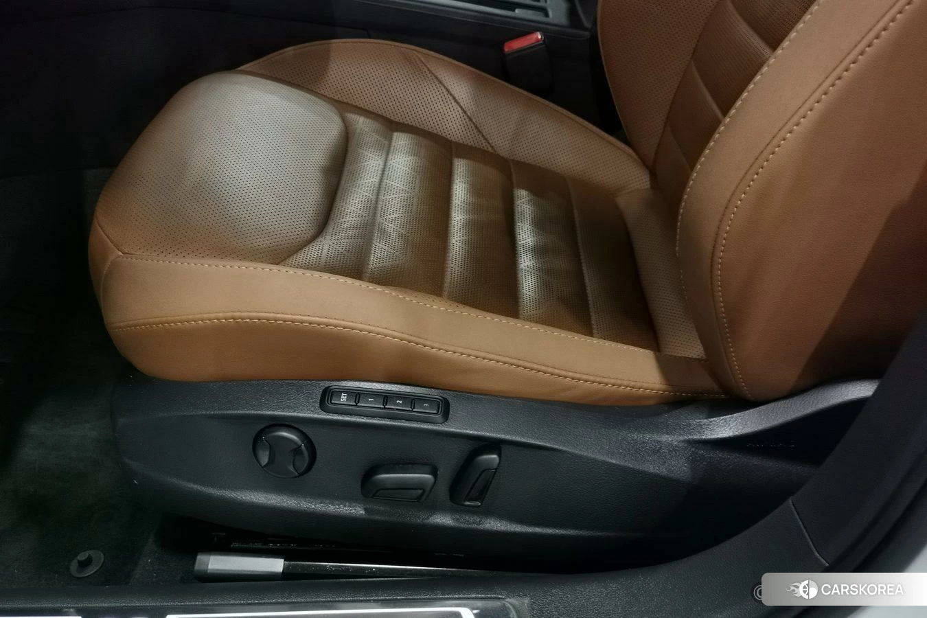 Volkswagen CC id 4413189 из Китая 14