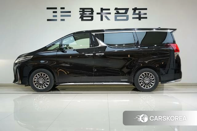 Lexus LM id 4258946 из Китая 14