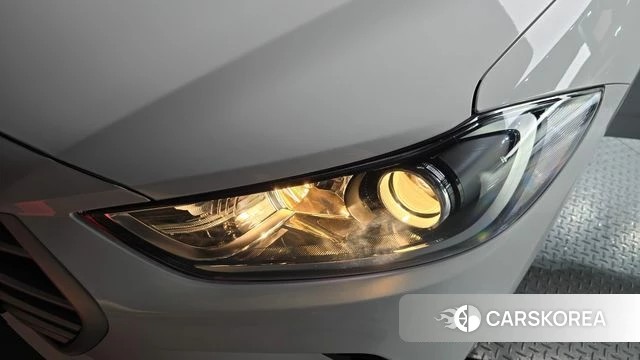 Hyundai Avante AD id 4339886 из Кореи 14