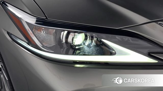Lexus ES300h 7th generation id 4898508 из Кореи 14