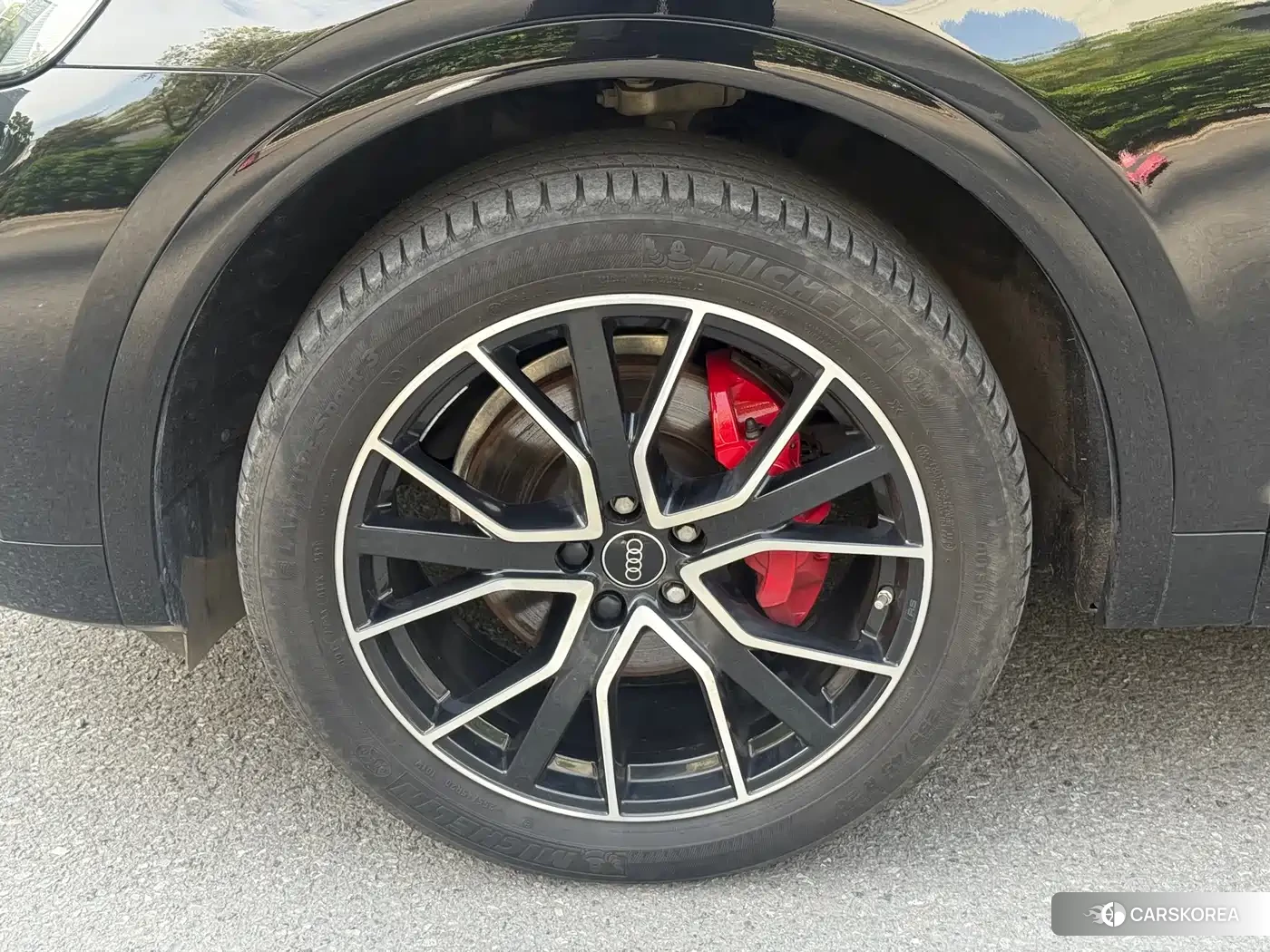 Audi Q5L id 4577902 из Китая 14