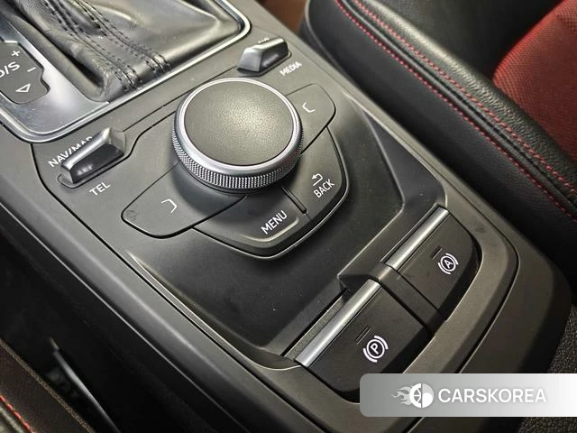 Audi Q2L id 4259105 из Китая 14