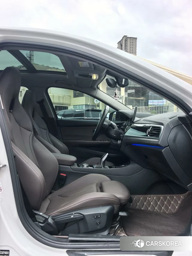 BMW 1 series id 4273546 из Китая 14