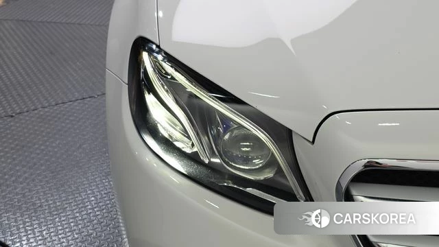 Mercedes-Benz E-Class W213 id 4557638 из Кореи 14