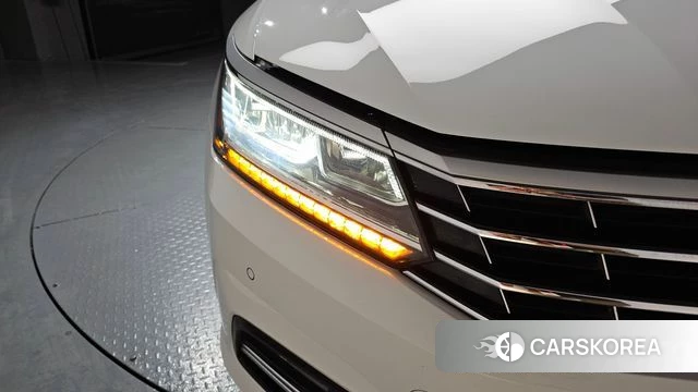 Volkswagen The New Passat id 4203728 из Кореи 14