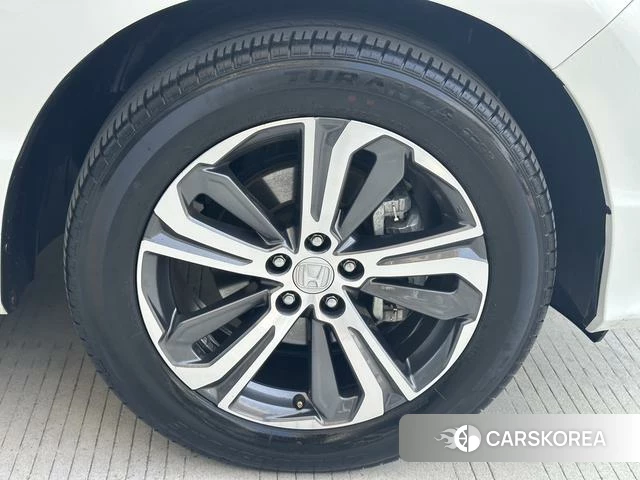 Honda UR-V id 4263766 из Китая 14