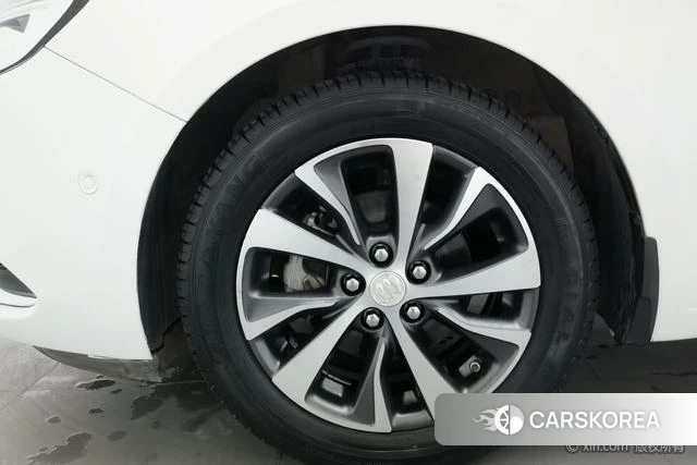 Buick Yuelang id 4254309 из Китая 14
