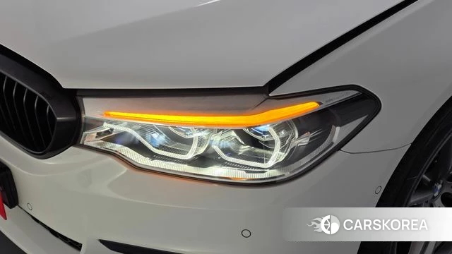 BMW 5 Series (G30) id 4795034 из Кореи 14