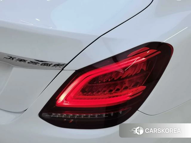 Mercedes-Benz Class C id 4320865 из Китая 14