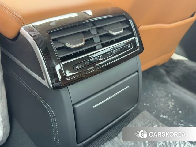Audi A8 id 4263935 из Китая 14