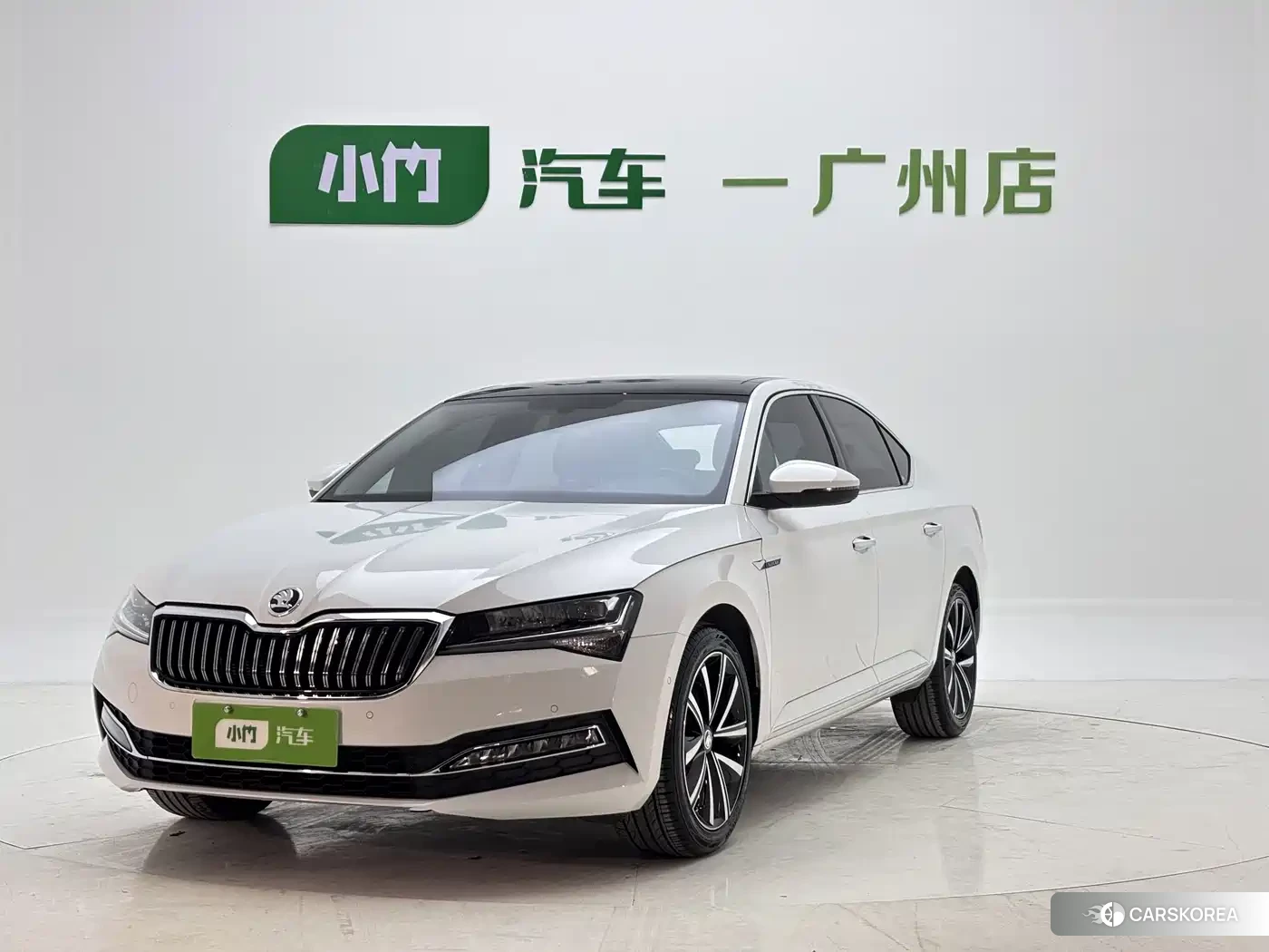 Skoda Superb id 4601761 из Китая 14