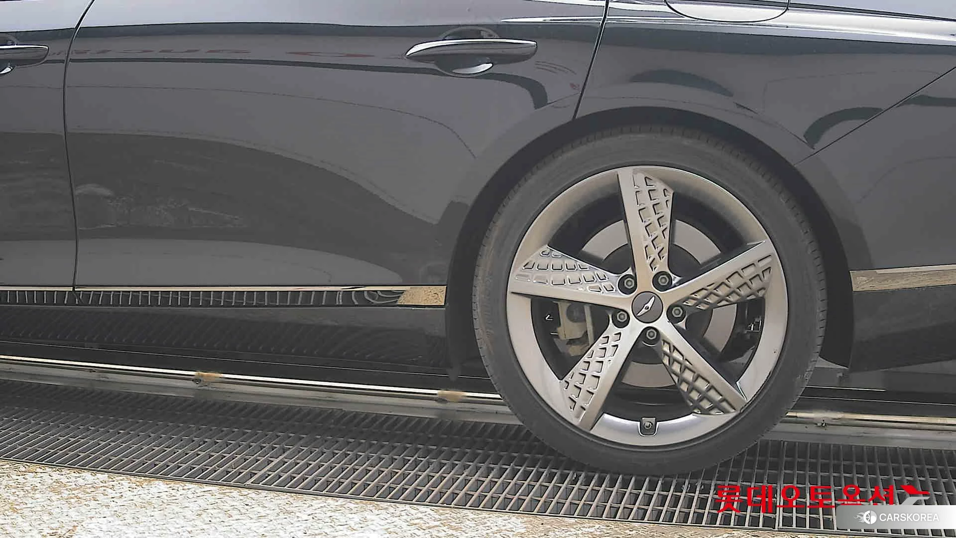 Hyundai G80 id 3869302 из Кореи 14