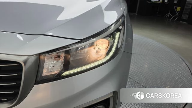 Kia The New Carnival id 4536611 из Кореи 14