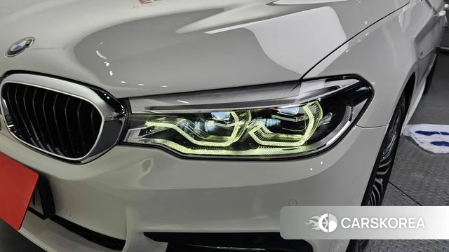 BMW 5 Series (G30) id 4594724 из Кореи 14