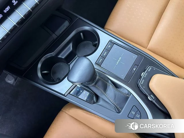 Lexus UX id 3858001 из Китая 14