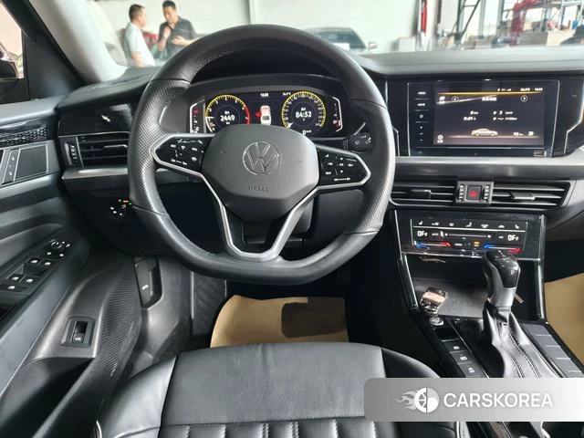 Volkswagen Passat id 4263855 из Китая 14