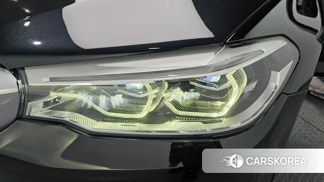 BMW 5 Series (G30) id 4196333 из Кореи 14