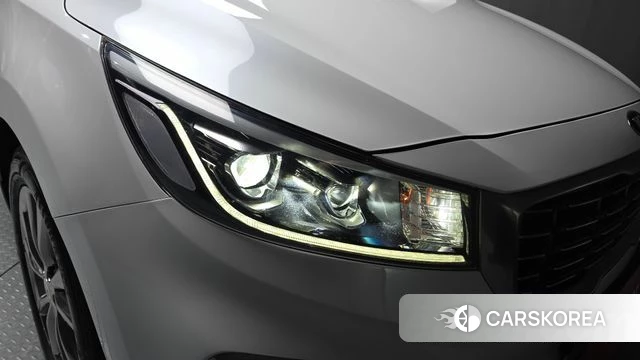 Kia The New Carnival id 4356992 из Кореи 14