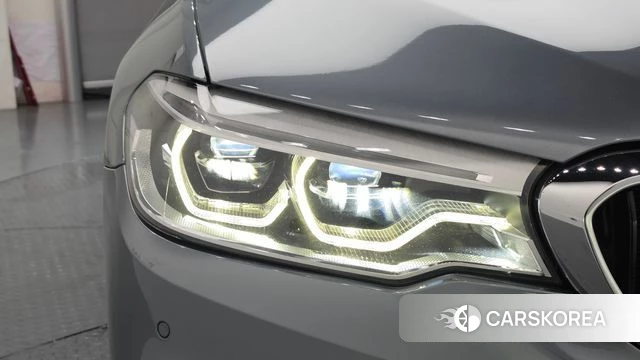 BMW 5 Series (G30) id 4385069 из Кореи 14