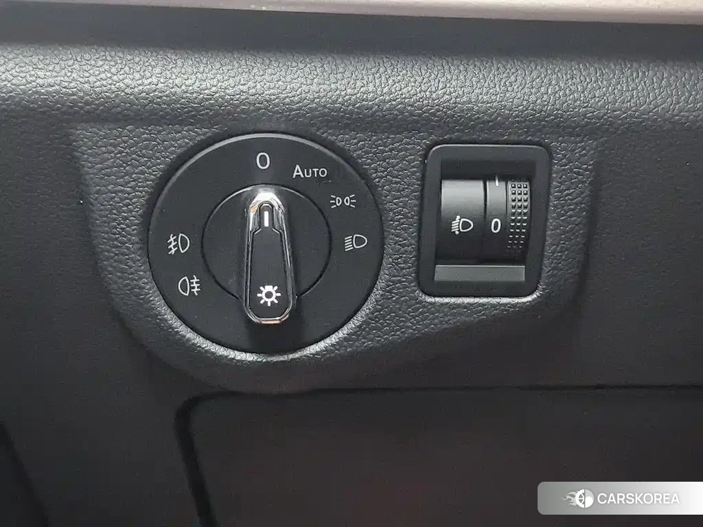 Volkswagen Bora id 4655187 из Китая 14