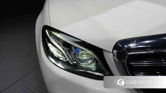 Mercedes-Benz E-Class W213 id 4619807 из Кореи 14