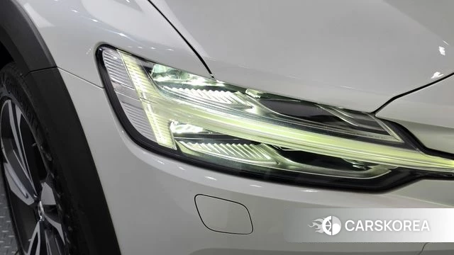 Volvo V60 Cross-Country 2nd Generation id 4529812 из Кореи 14