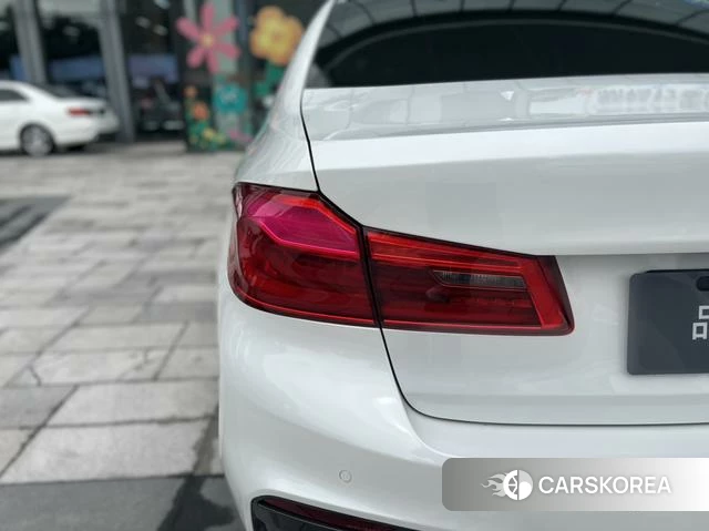 BMW 5 series id 3857933 из Китая 14