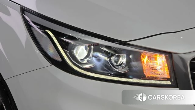 Kia The New Carnival id 4652197 из Кореи 13