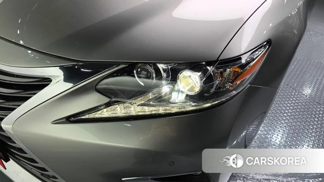 Lexus New ES300h id 4626447 из Кореи 14
