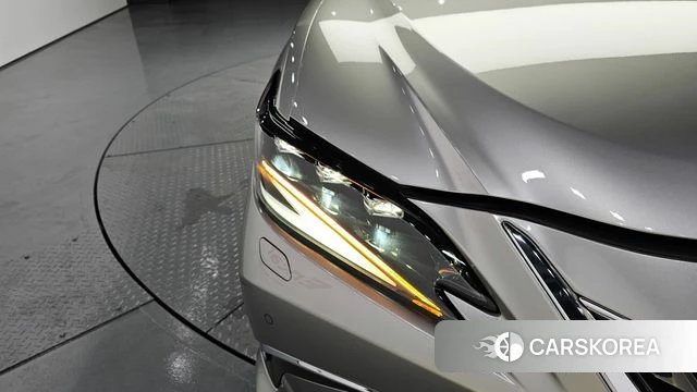 Lexus ES300h 7th generation id 4427552 из Кореи 14