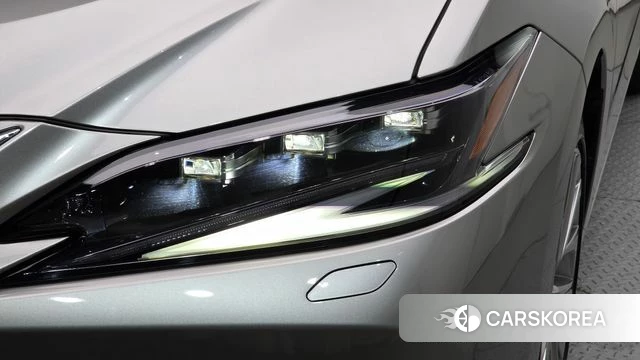 Lexus ES300h 7th generation id 4904503 из Кореи 14