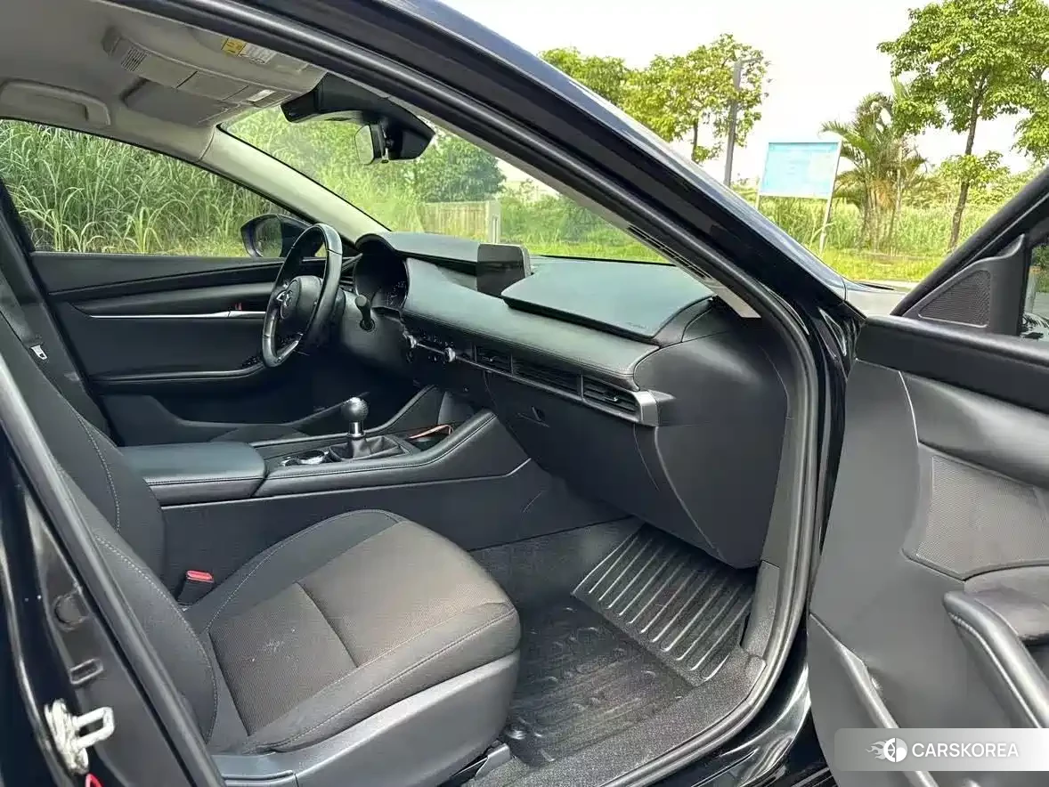 Mazda 3 id 4512959 из Китая 14