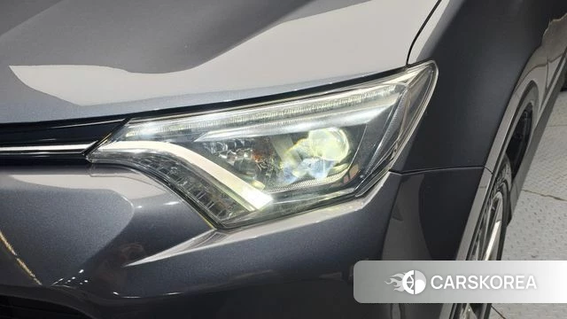 Toyota RAV4 id 4435625 из Кореи 14