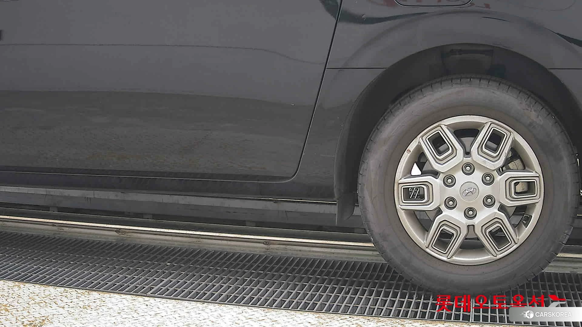 Hyundai Staria id 4289491 из Кореи 14