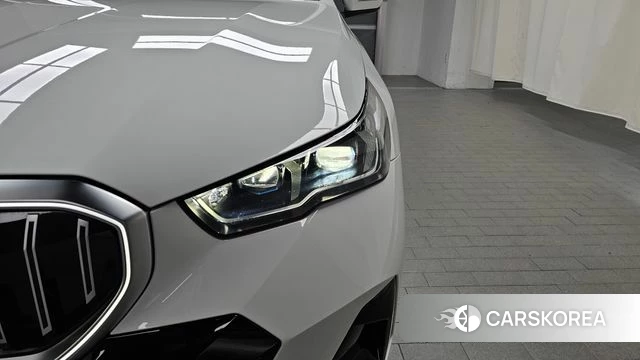 BMW 5 Series (G60) id 4432328 из Кореи 14