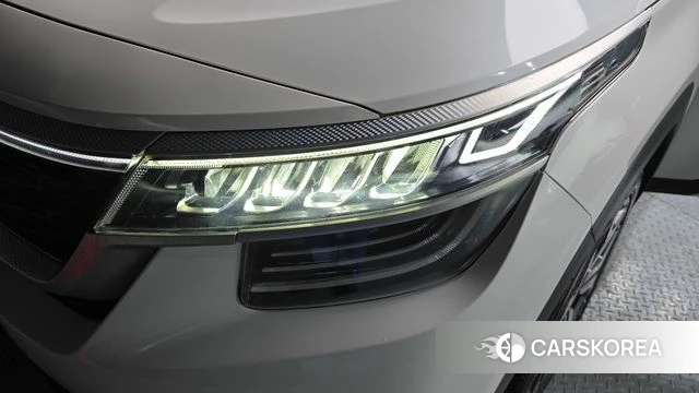 Kia Seltos id 4415934 из Кореи 14