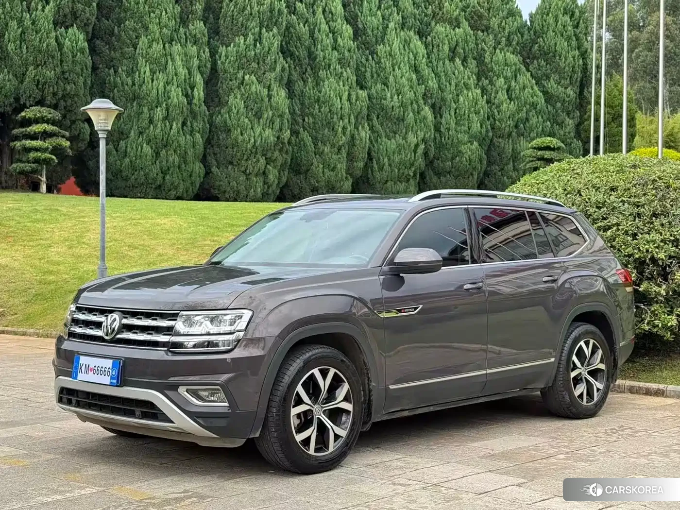 Volkswagen Touareg id 4600881 из Китая 14