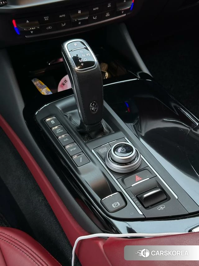 Maserati Levante id 4238536 из Китая 14