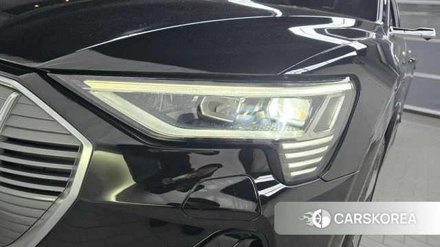 Audi e-Tron id 4231553 из Кореи 14