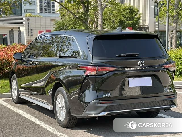 Toyota Grevia id 4263372 из Китая 14
